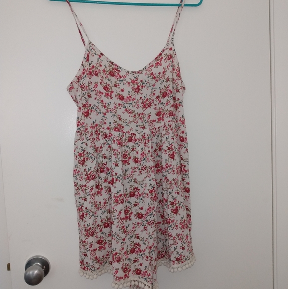 Forever 21 Pants - Floral romper
